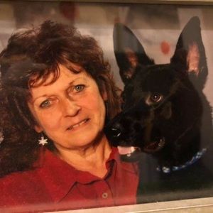 Meet your Posher, Sally